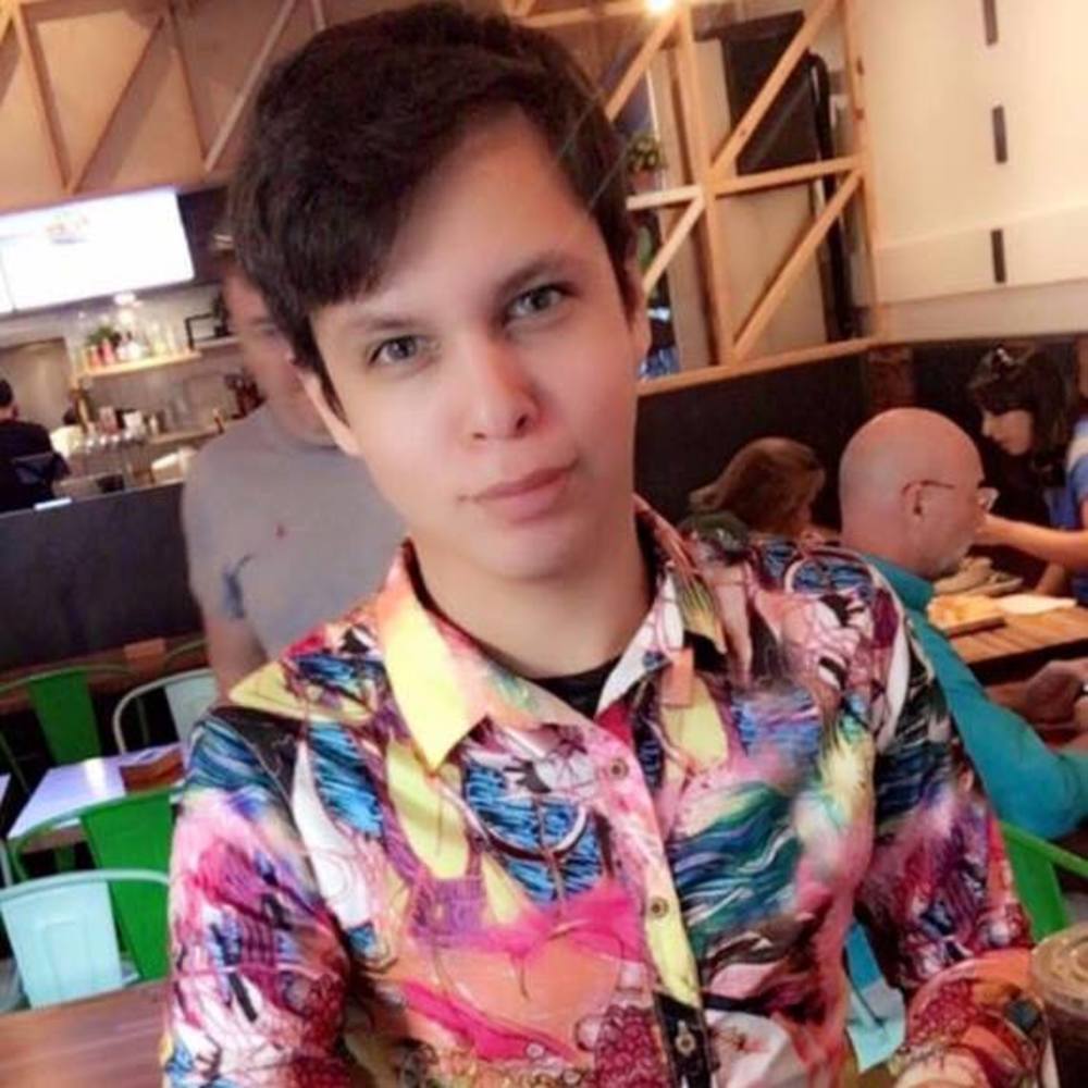 Meet your Posher, Julian